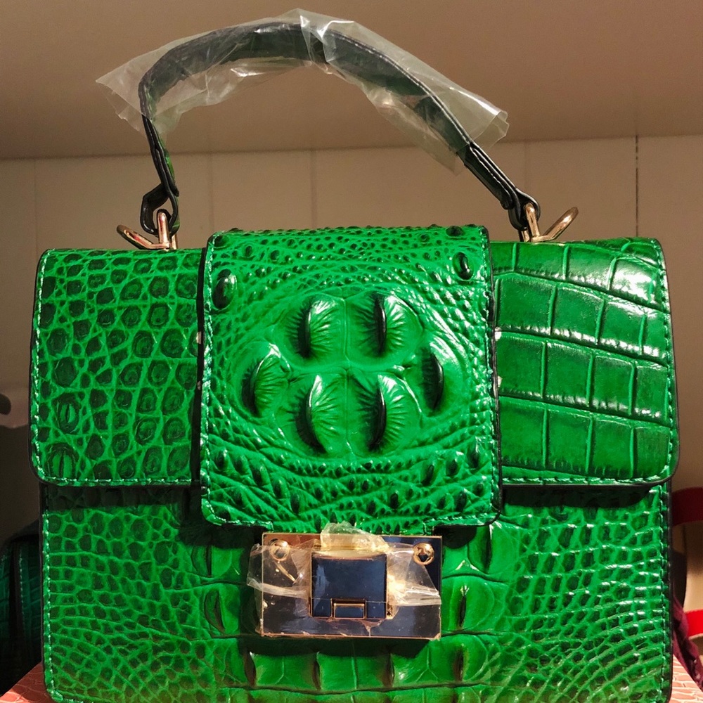 Faux Alligator purse - Picture 2 of 4